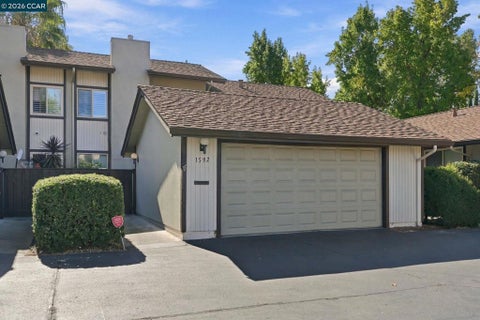 Photo of 1592 Candelero Dr Dr, Walnut Creek, CA 94598 (MLS # 41149969)