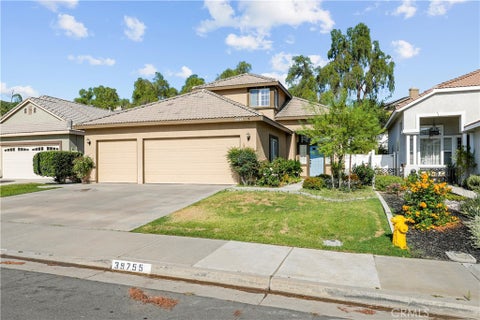 Tiny photo for 39755 Naples DR, Murrieta, CA 92563 (MLS # SW26232240)