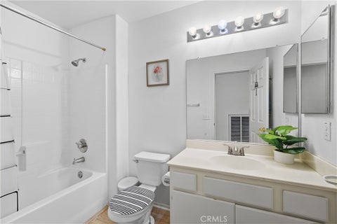 Tiny photo for 39755 Naples DR, Murrieta, CA 92563 (MLS # SW26232240)