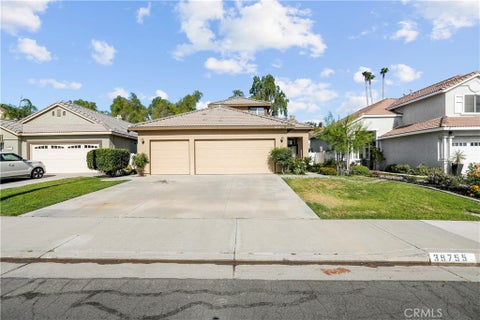 Tiny photo for 39755 Naples DR, Murrieta, CA 92563 (MLS # SW26232240)