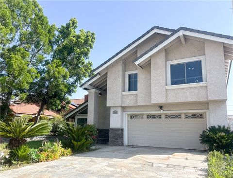 Photo of 10 Bluff Point Court, Phillips Ranch, CA 91766 (MLS # BB26081044)