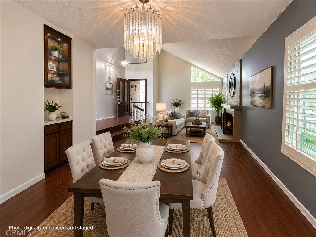 10 Bluff Point Circle