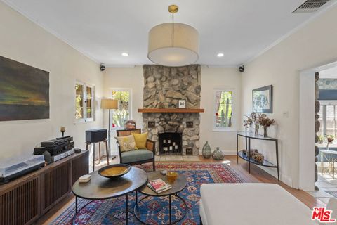 840 Country Club Drive Burbank CA 91501