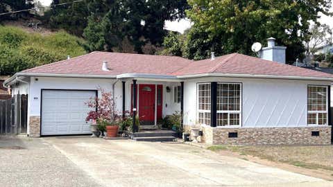 Photo of 604 MacArthur Drive, Daly City, CA 94015 (MLS # ML82059156)