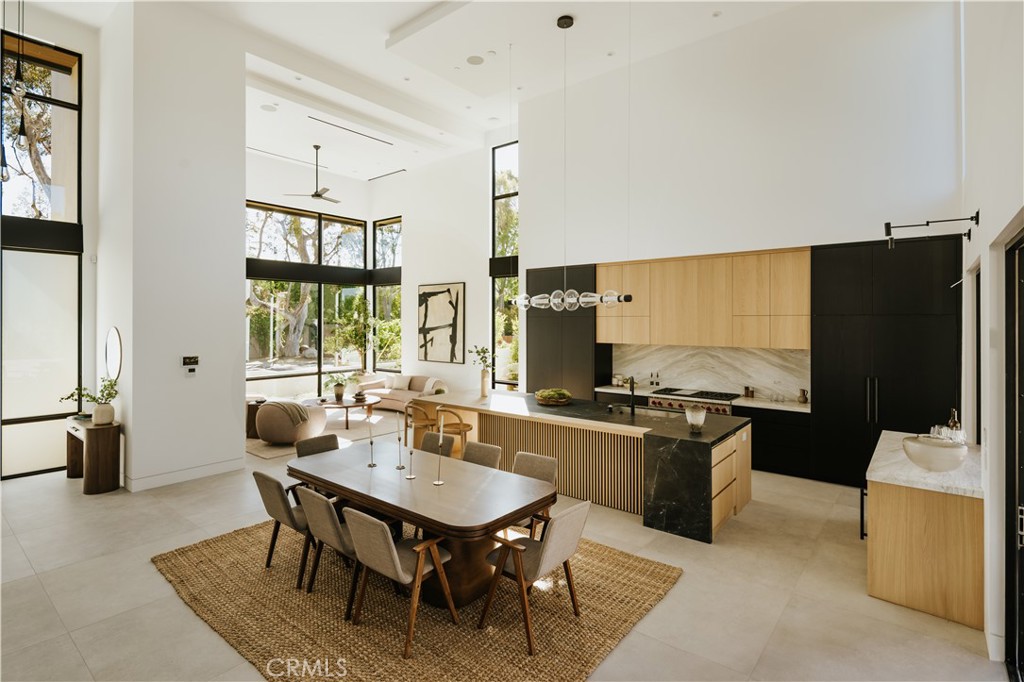 2321 Mesa Drive