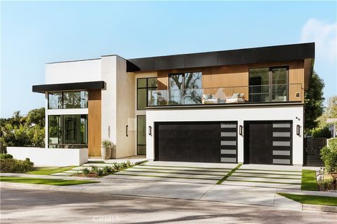 2321 Mesa Drive Newport Beach CA 92660