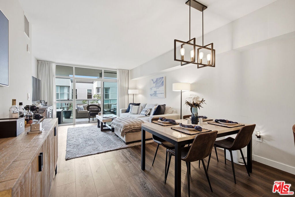 13700 MARINA POINTE Drive 519, Marina Del Rey CA 90292