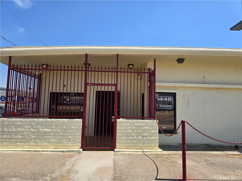 1448 N Blackstone Avenue