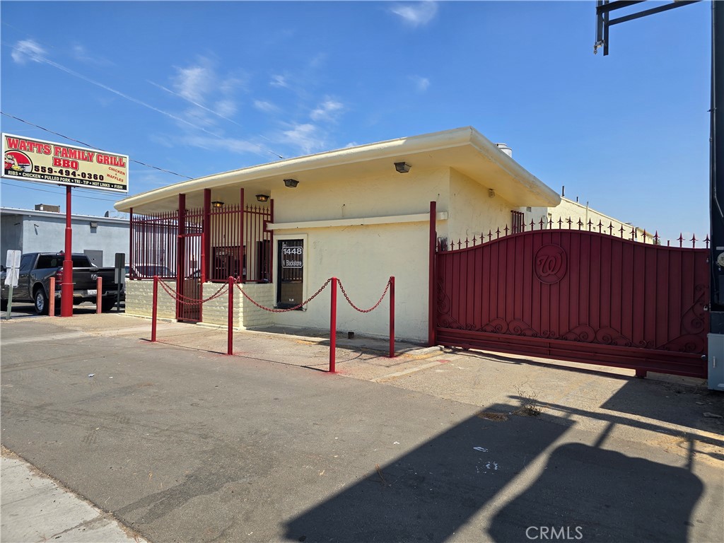 1448 N Blackstone Avenue