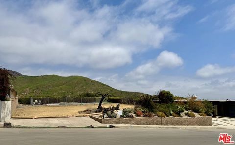 Photo of 1254 Lachman Lane, Pacific Palisades, CA 90272 (MLS # 25531787)