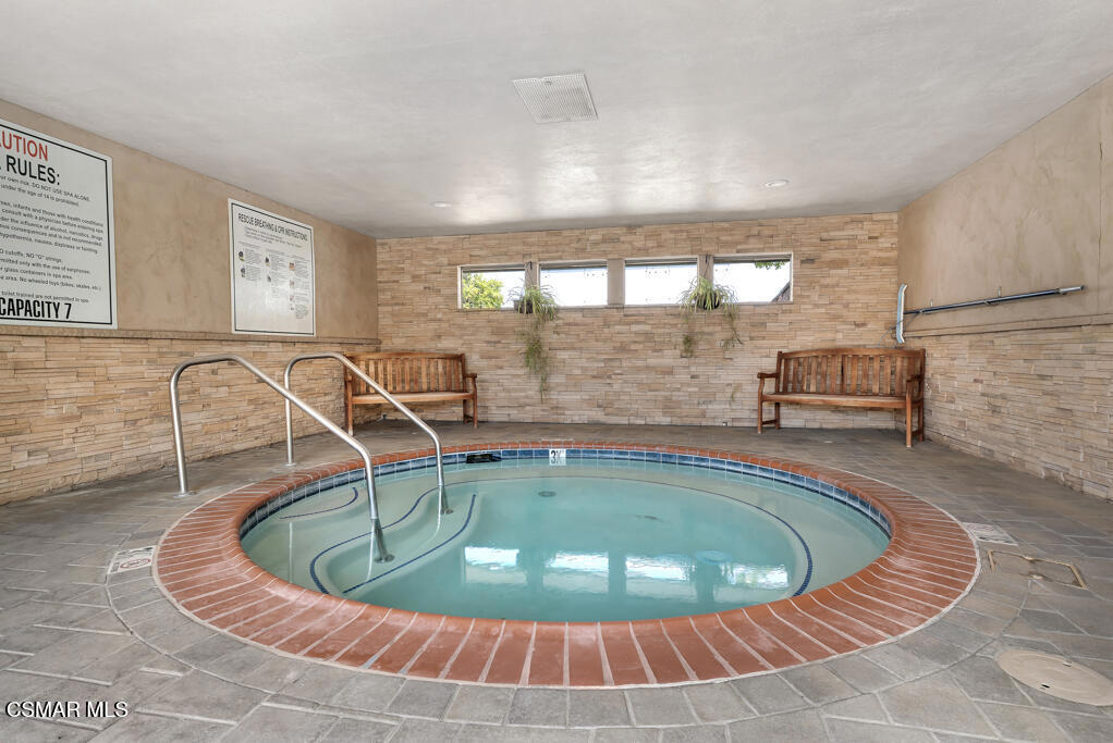 Friendly Village-240 - 240 - Manufactured In Park