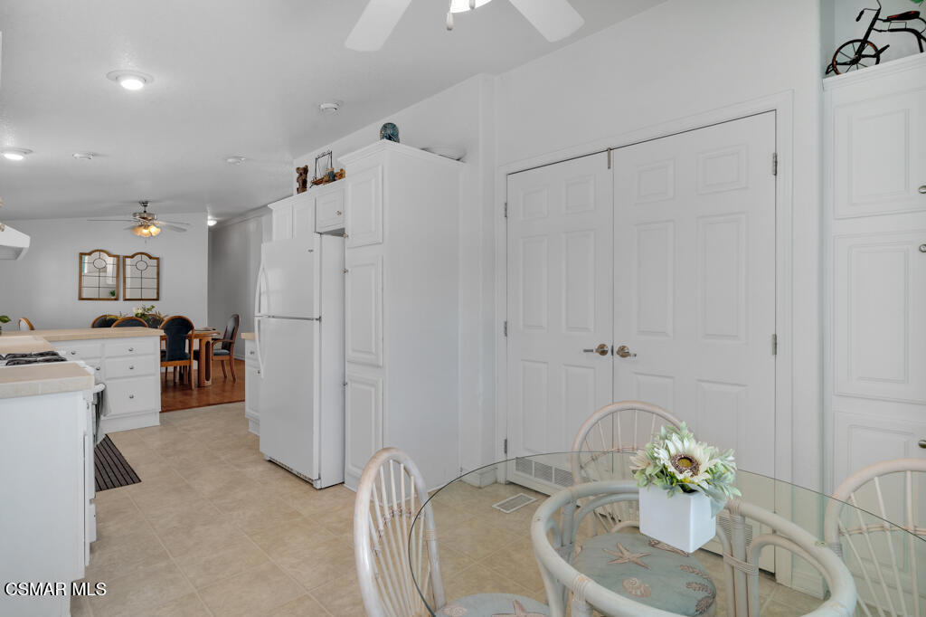 Friendly Village-240 - 240 - Manufactured In Park