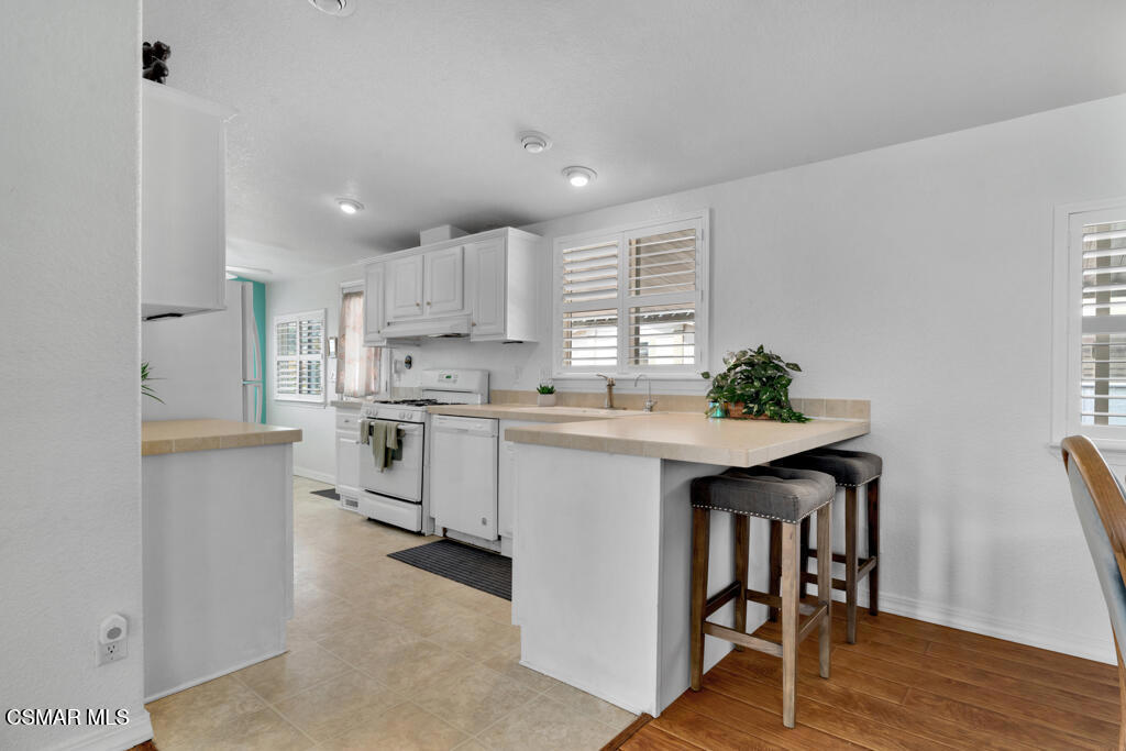 Friendly Village-240 - 240 - Manufactured In Park