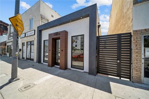 Photo of 11488 Burbank BLVD, North Hollywood, CA 91601 (MLS # SR26130404)