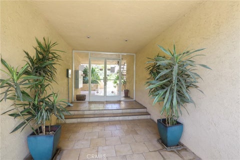 Photo of 1731 Colby Avenue #104, Los Angeles, CA 90025 (MLS # SB26124390)