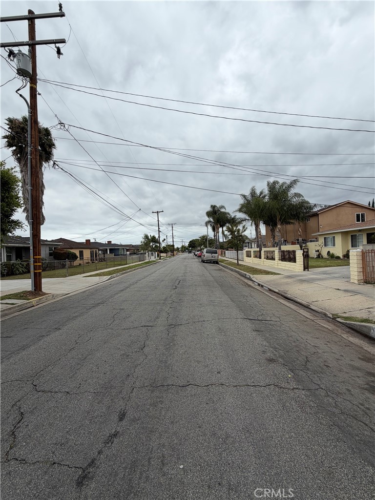 3216 W 110th