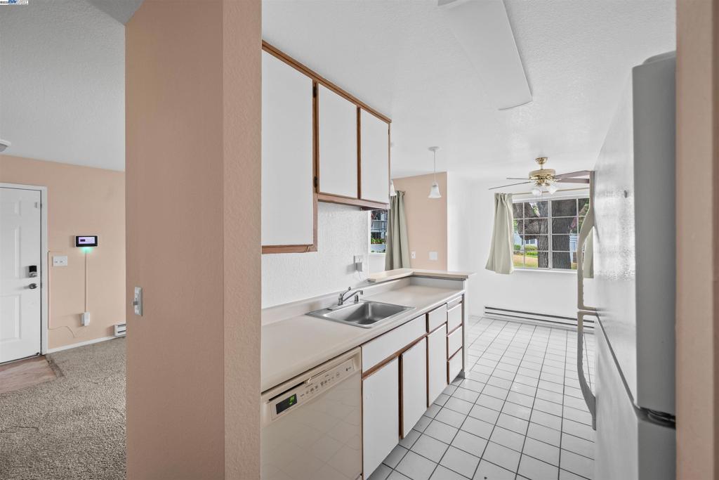 BRIDGEPORT - Residential