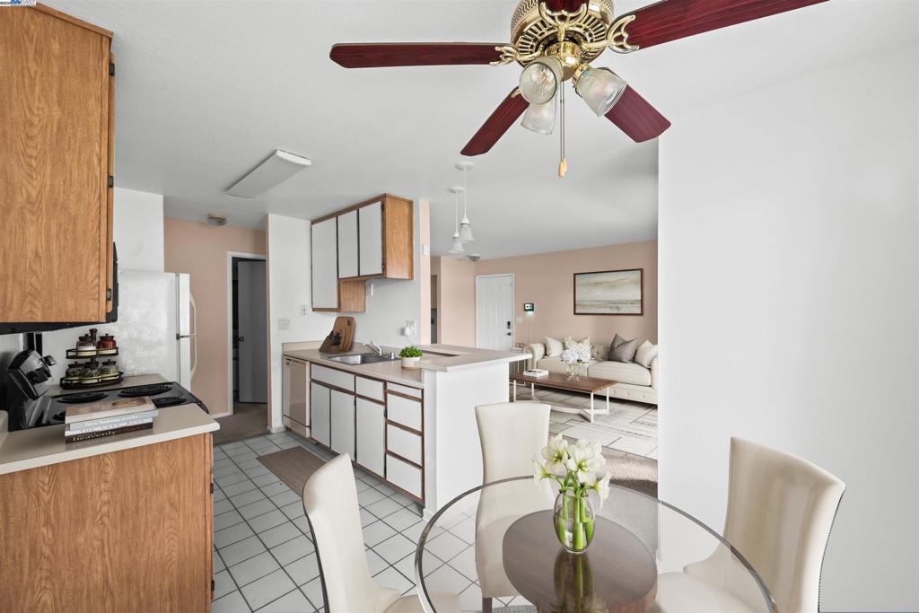 BRIDGEPORT - Residential