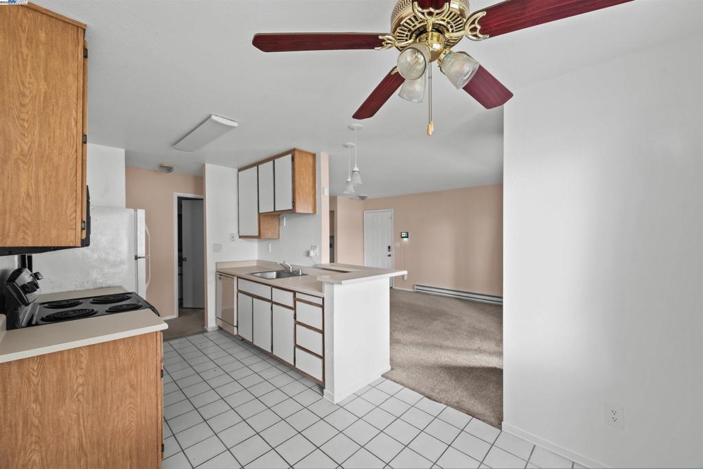 BRIDGEPORT - Residential