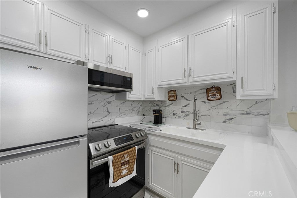 300 Cagney, Newport Beach CA 92663 - Photo 12