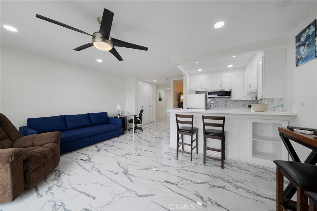 300 Cagney, Newport Beach CA 92663 - Photo 9