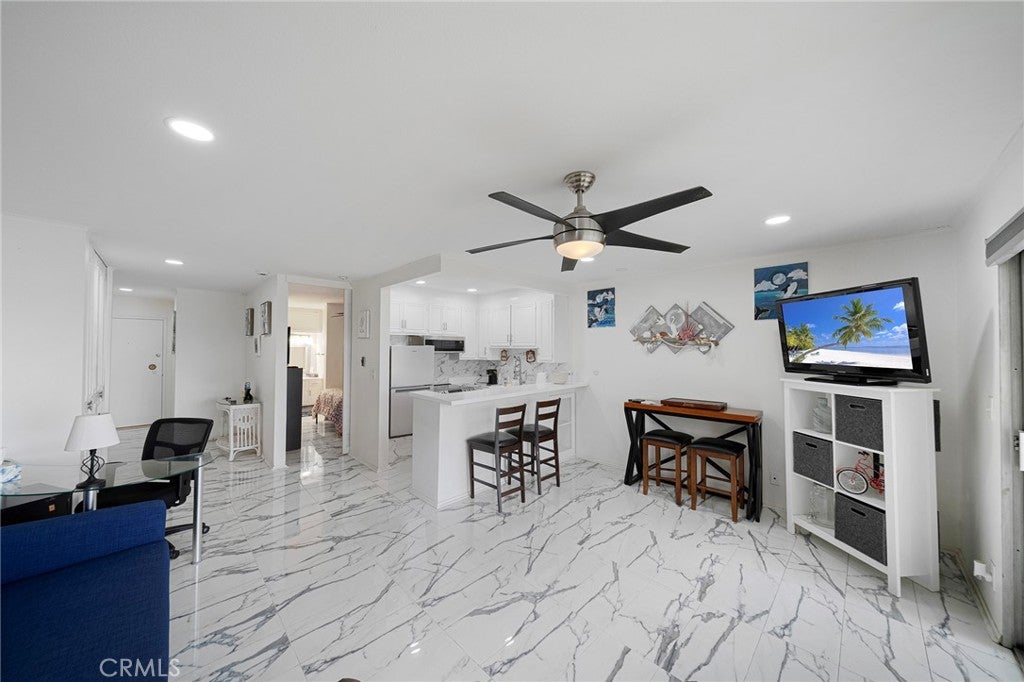 300 Cagney, Newport Beach CA 92663 - Photo 10
