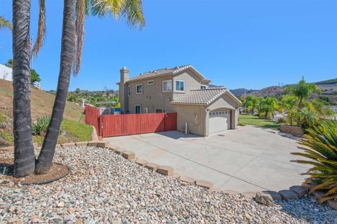 Tiny photo for 13654 Summer Glen Vista VIS, El Cajon, CA 92021 (MLS # 260025159SD)