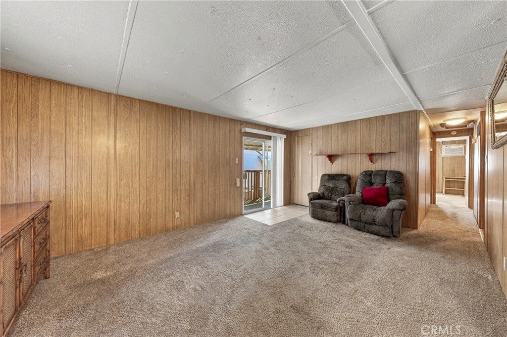 1025 Martin Space 25