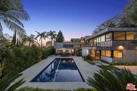 3254 Hutton Drive Beverly Hills CA 90210
