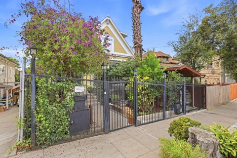 Photo of 815 E 22nd Street, Oakland, CA 94606 (MLS # ML82061526)