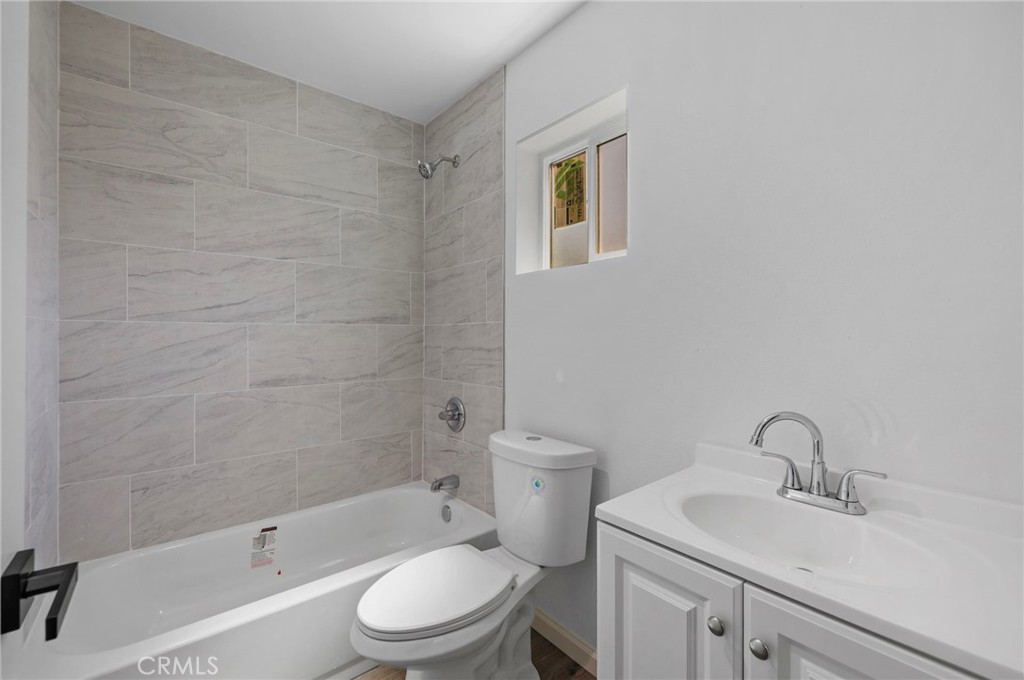 543 N Barbara