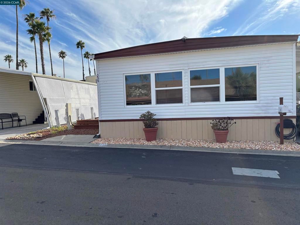 16401 San Pablo Ave