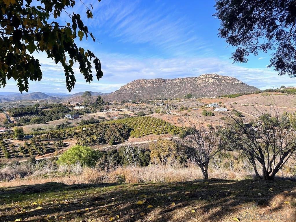11070 San Gabriel
