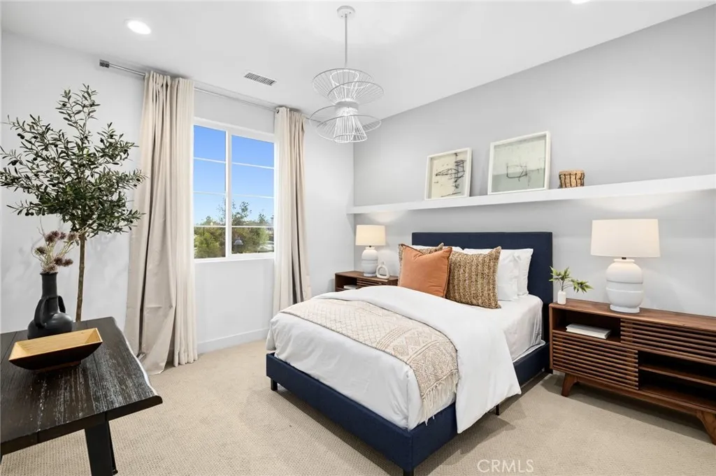 Irvine, California 92618, United States, 3 Bedrooms Bedrooms, ,3 BathroomsBathrooms,Residential,Active,247618