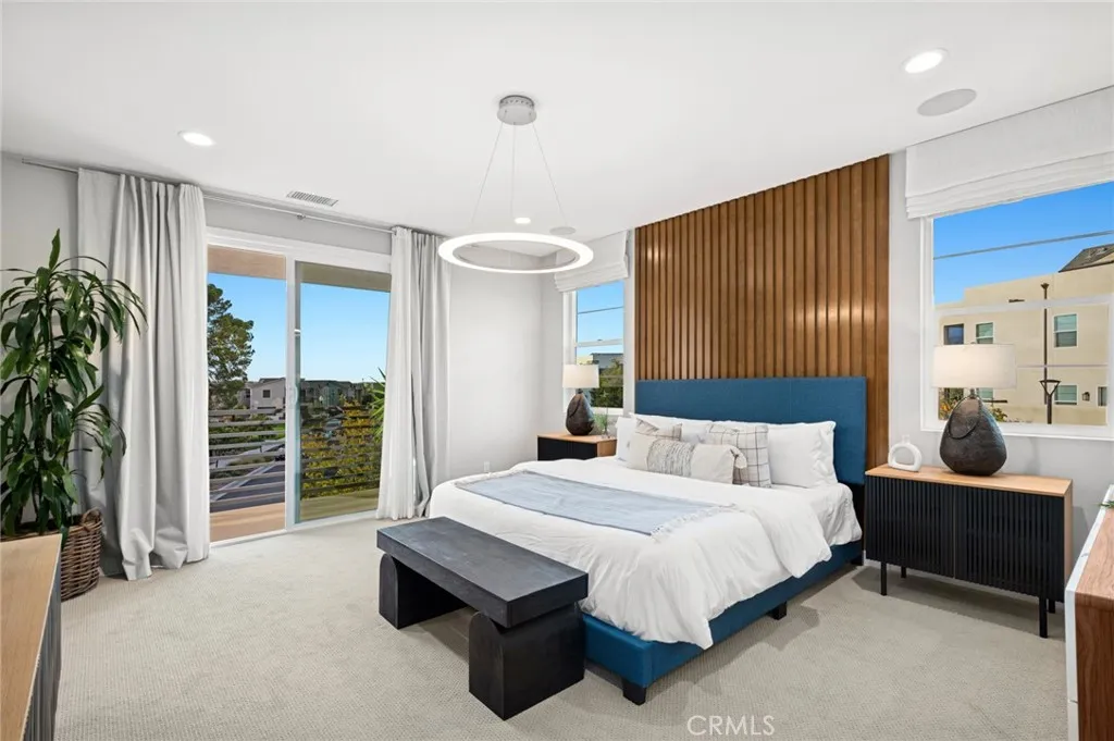 Irvine, California 92618, United States, 3 Bedrooms Bedrooms, ,3 BathroomsBathrooms,Residential,Active,247618