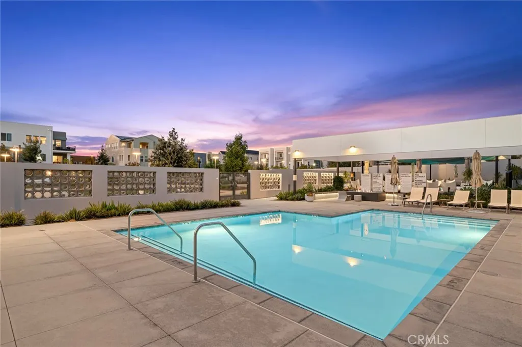 Irvine, California 92618, United States, 3 Bedrooms Bedrooms, ,3 BathroomsBathrooms,Residential,Active,247618