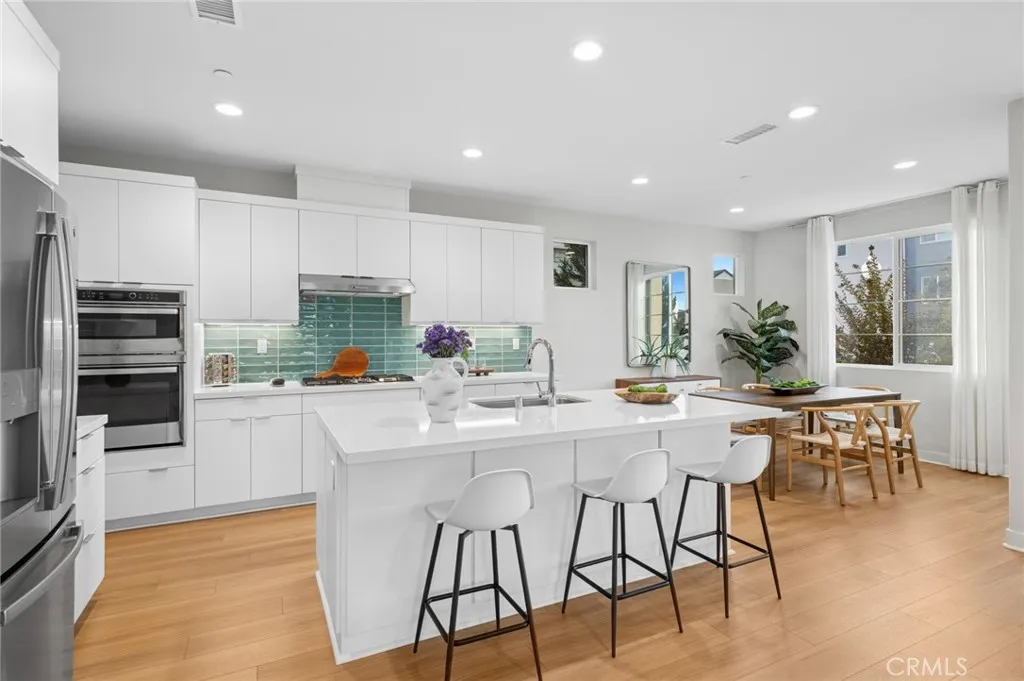 Irvine, California 92618, United States, 3 Bedrooms Bedrooms, ,3 BathroomsBathrooms,Residential,Active,247618