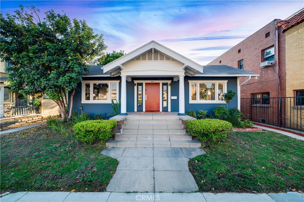 843 Cedar Avenue