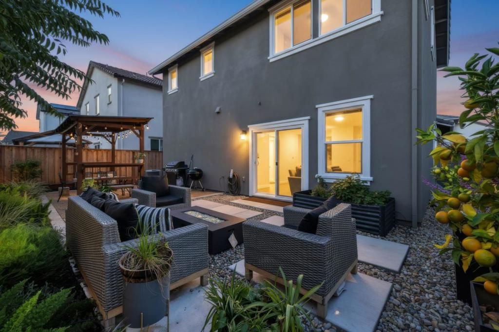 Photo of 670 Wickham Court, Gilroy, CA 95020 (MLS # ML82026506)