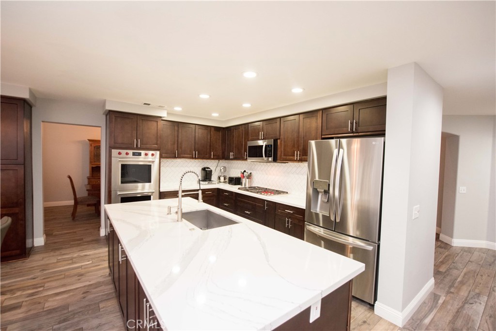 2714 Peachwood Circle