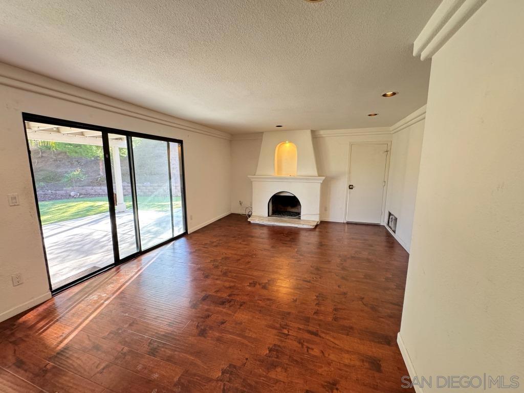 San Carlos - Residential