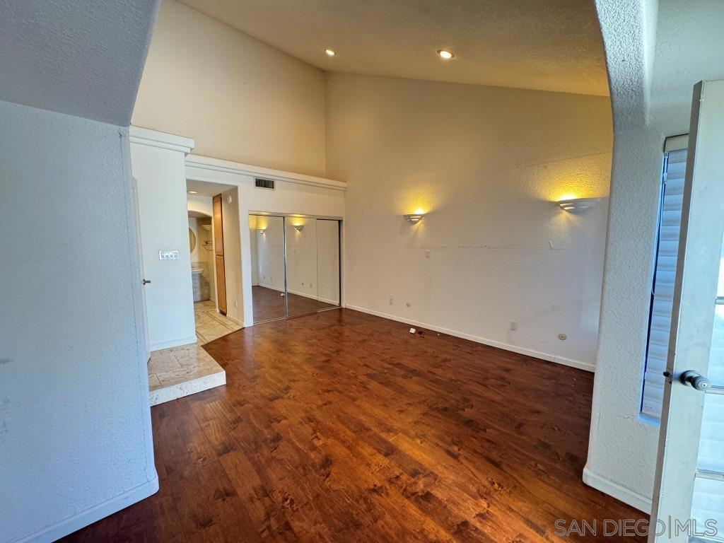 San Carlos - Residential