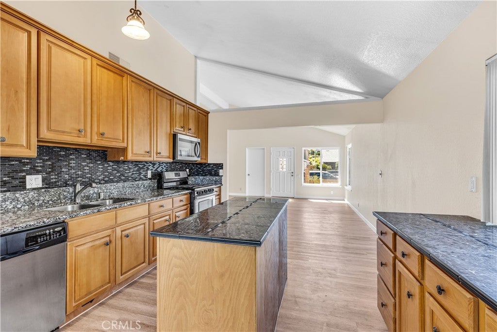21575 Consejos, Mission Viejo CA 92691 - Photo 13