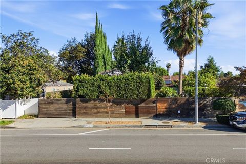 5526 Fulton Sherman Oaks CA 91401