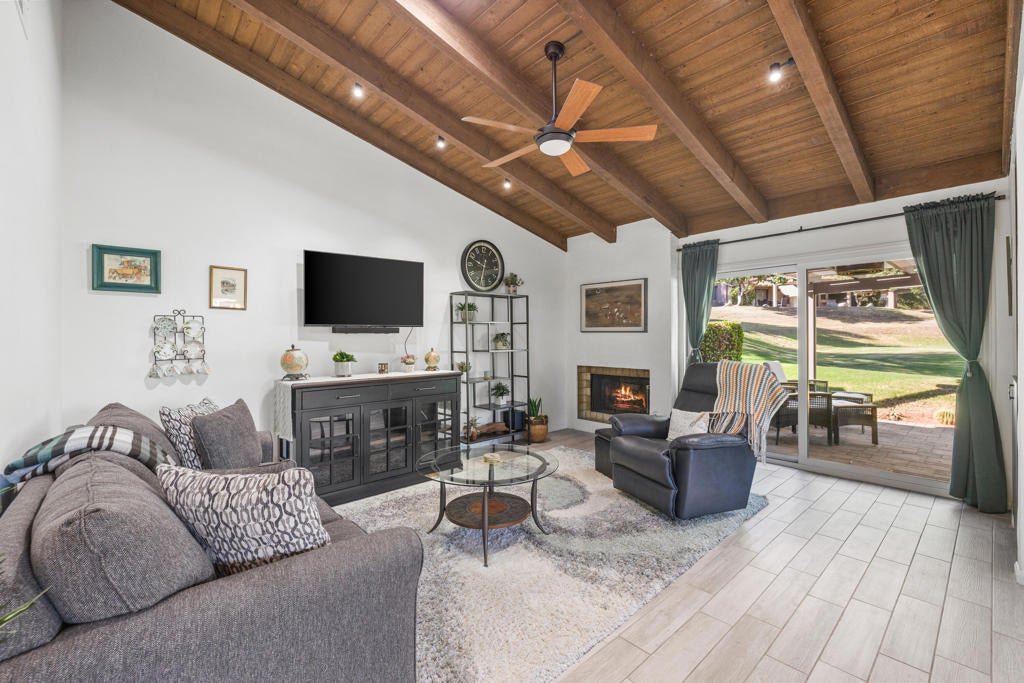 72620 Rolling Knoll Drive