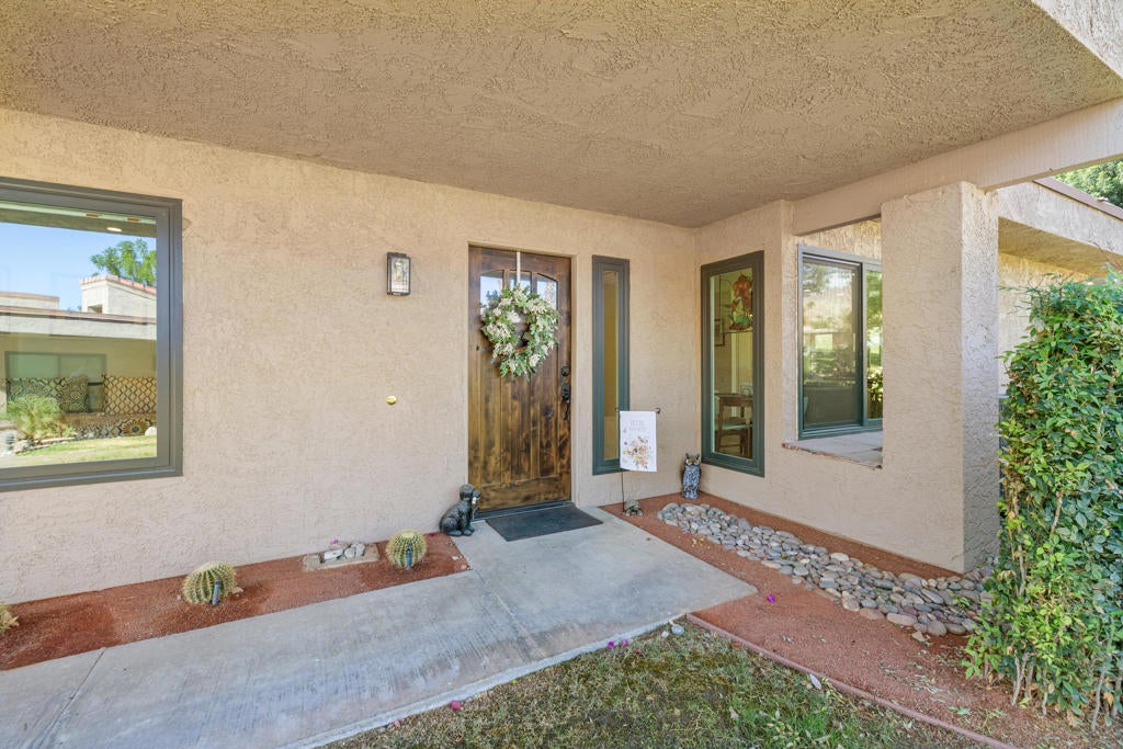 72620 Rolling Knoll Drive