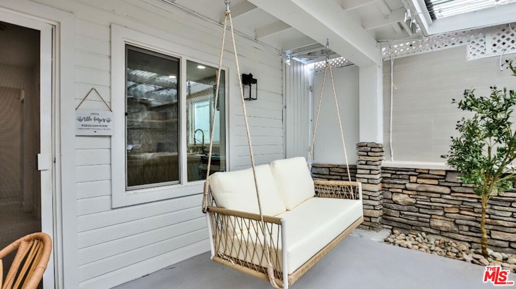 17165 Pacific Coast Highway B2