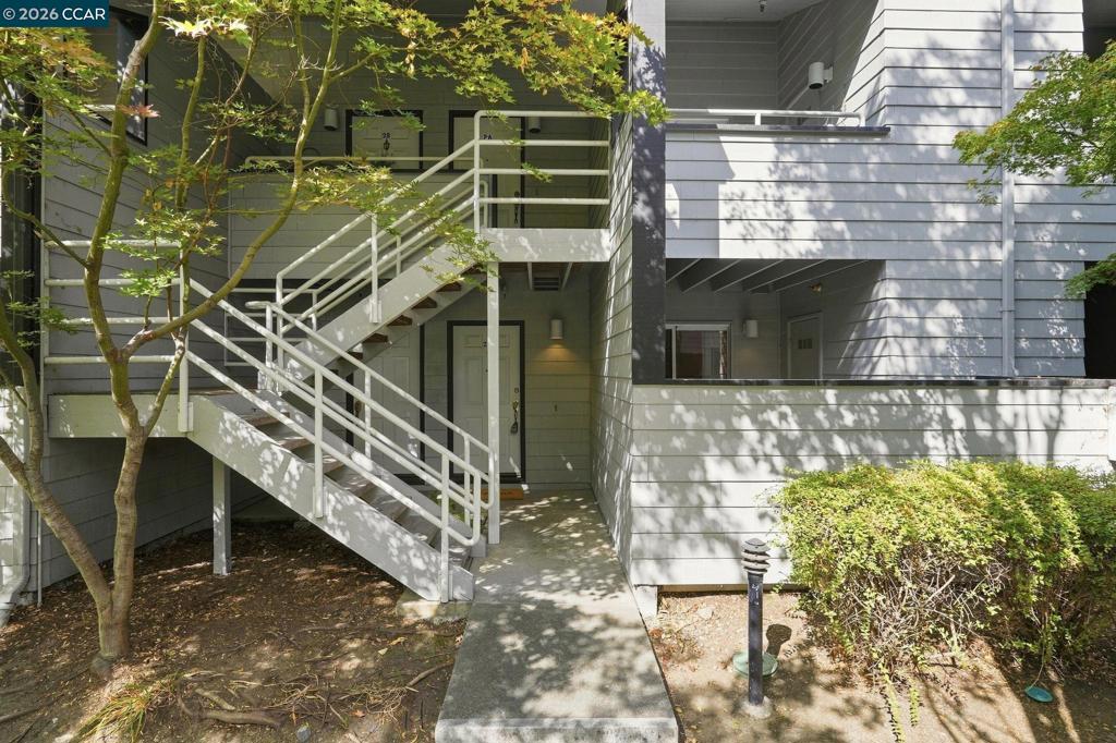 3193 Wayside Plz PLZ 25, Walnut Creek CA 94597