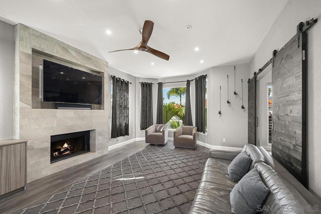 376 Canyon Ridge