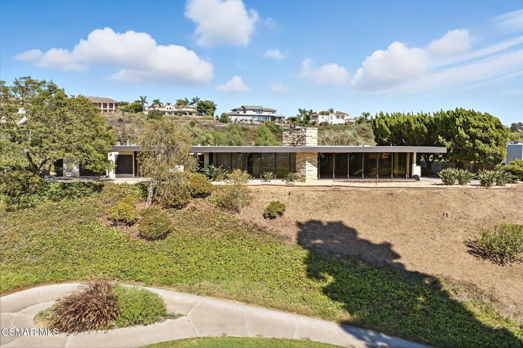 4787 Clubhouse Drive
